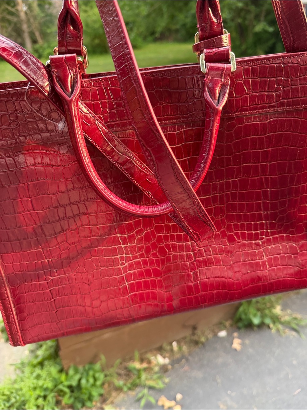 Talbots ~ Deep Red Croc-Embossed Tote Bag with Turn-Lock Closure - Picture 4 of 10